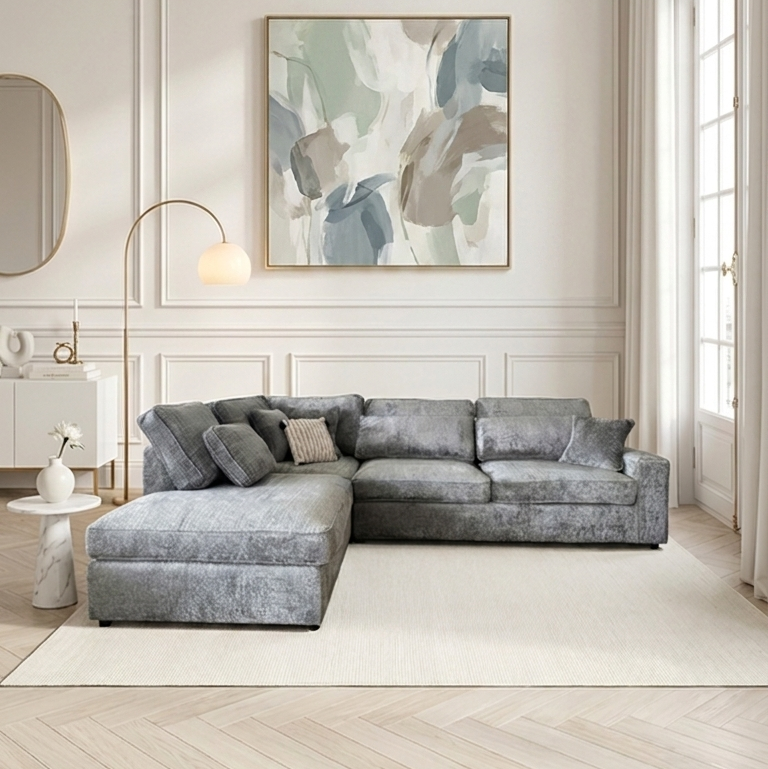 Quelle couleur avec un canapé gris clair ? Nos idées déco